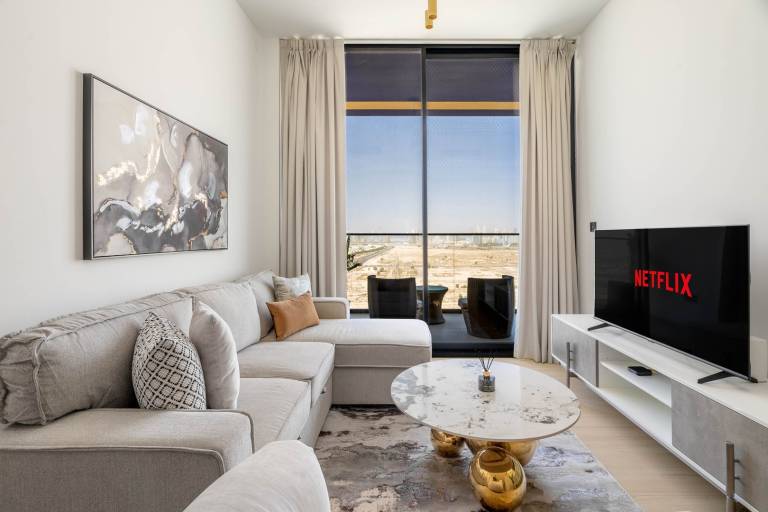 Apartment Emirates Hills