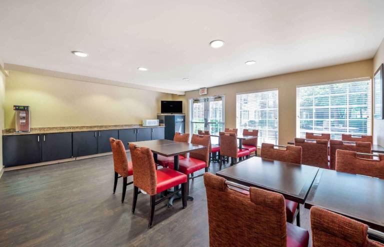 Extended Stay America Suites - Indianapolis - West 86th St. — photo 4