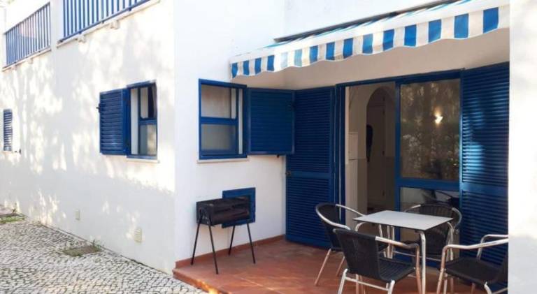 Nice Terrace and Pool Alvor Flat — photo 5