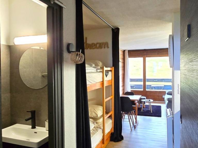 Studio 4 pers, WIFI, Pets & Parking -- Les Gets — photo 3