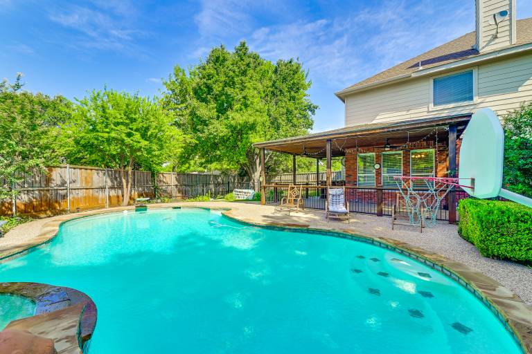 DFW Sports Hub Home w Pool & Hot Tub in Frisco