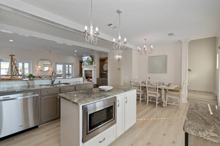 Dauphin Pearl - 308 Quivira — photo 4