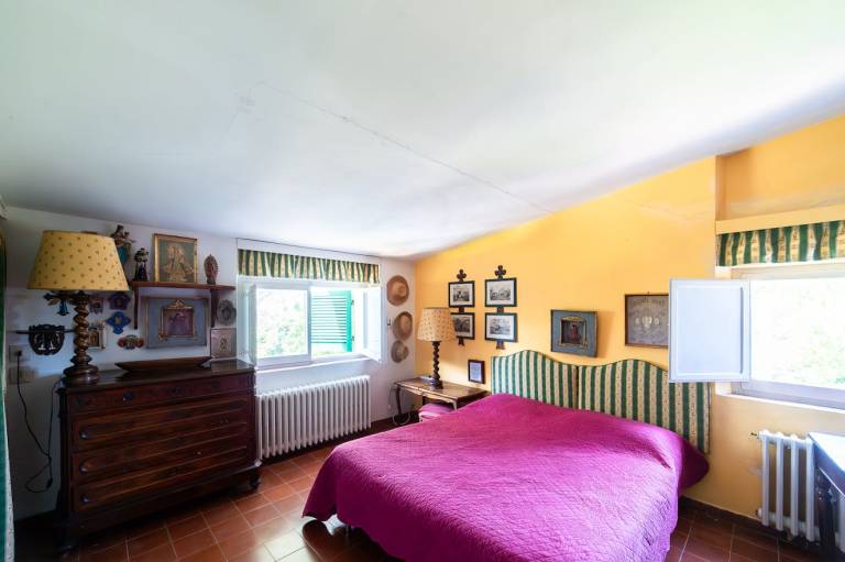 Vacation home with 5 rooms for 9 persons in Pesaro