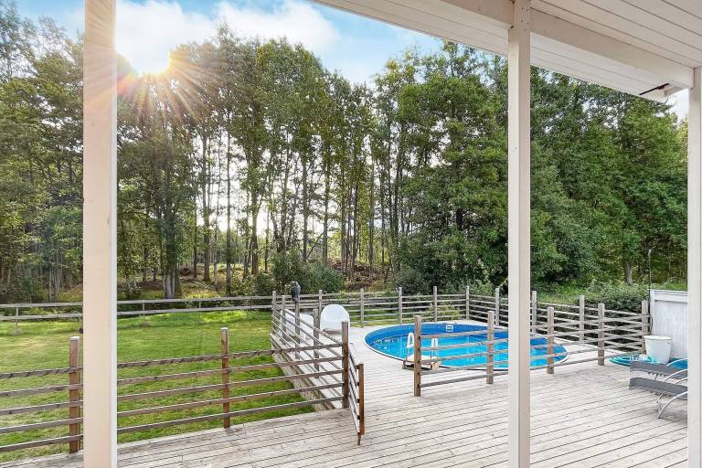Fully equipped vacation home with yard & pool | Pets are welcome — photo 4