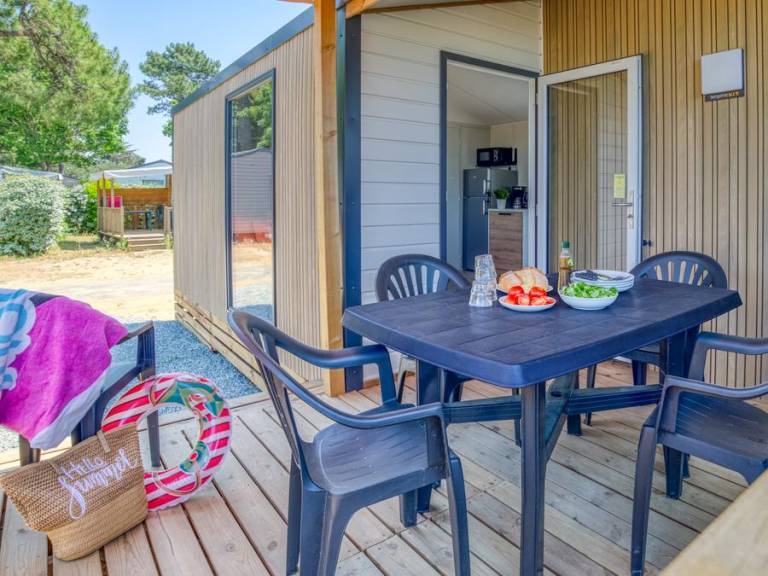 Mobile home with terrace, grill & heated pool — photo 4