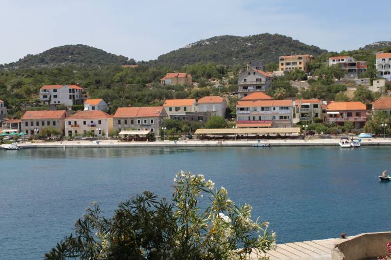 Studio apartman Otočić Lavdara