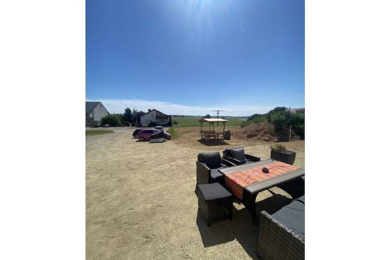 House with yard & barbecue — photo 2