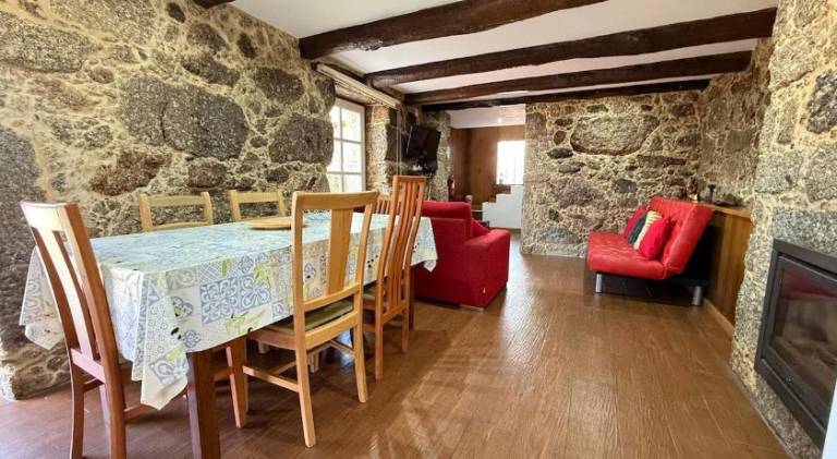 Chalet with terrace, garden & private pool — photo 5