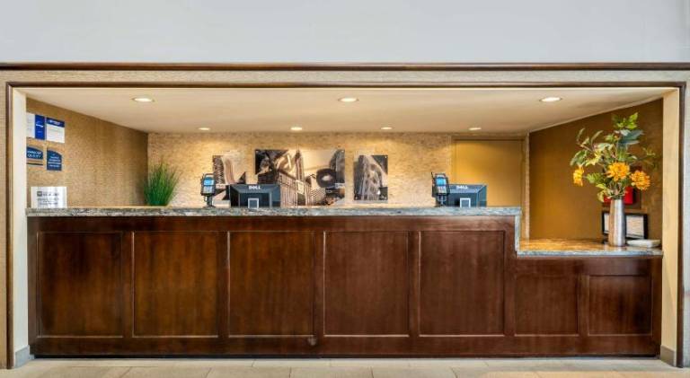 Best Western Chicago - Downers Grove — photo 4