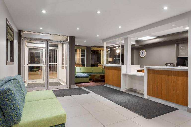 Super 8 By Wyndham Sault Ste Marie On — photo 3