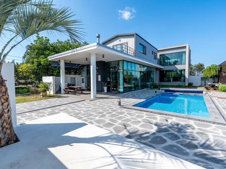 225 m&sup2; Ferienhaus