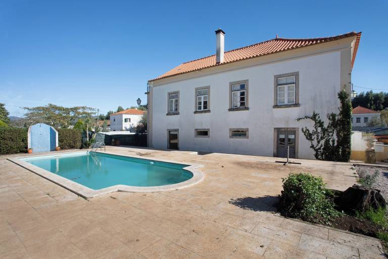 Casa  Troviscais Fundeiros