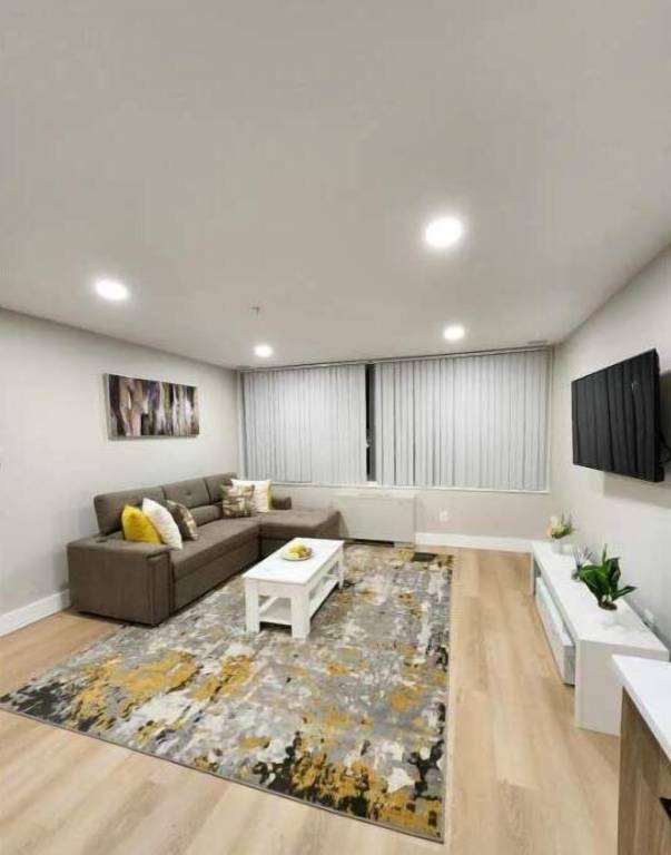 Apartment  Hampton