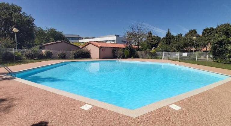 Les Muses - avec entree autonome, clim neuve, jardin, parking prive & sa piscine ! - — photo 5