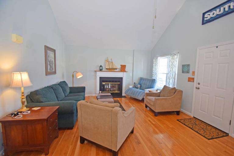 Charming vacation home | Pets allowed — photo 4
