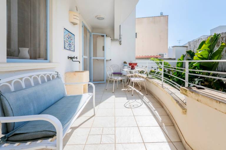 Fully equipped vacation home with patio & fast internet | City view | Next to the beach | Pet-friendly — photo 3