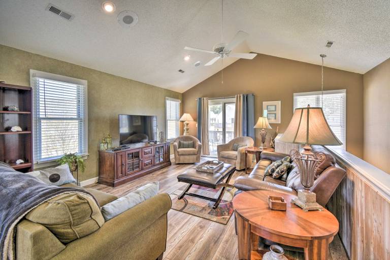 Home w/ Deck in Corolla Light: Walk to Beach! — photo 4