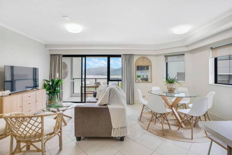 Apartment  Cairns City