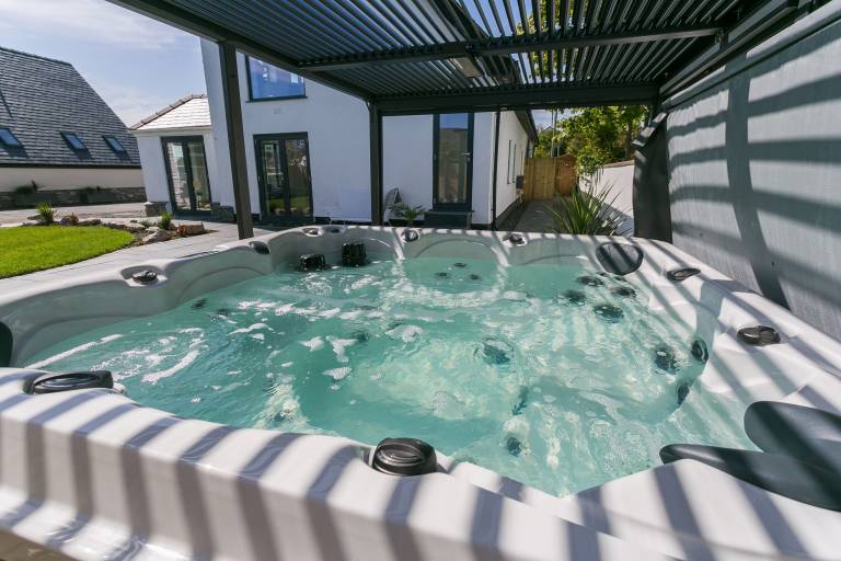 Cottage  Holyhead