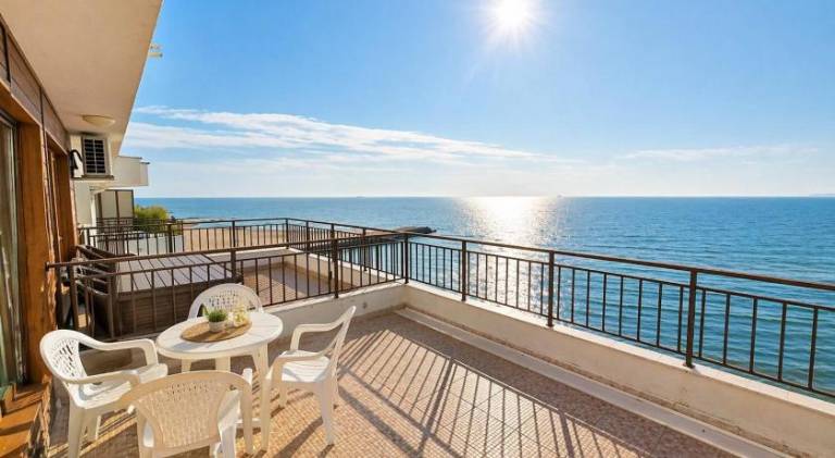 Messambria Fort Beach Premium Apartments with Sea or Mountain View in Burgas