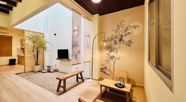 Villa | Near Wat Chayamangkalaram | Pets are welcome in George Town
