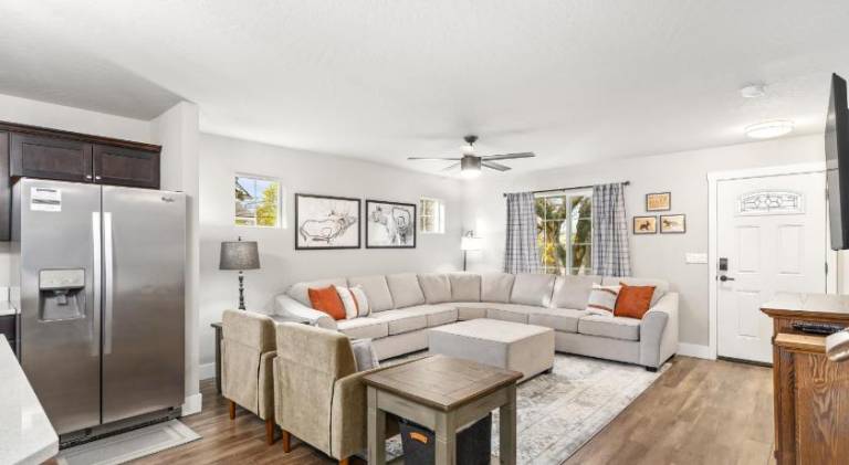 Nice vacation home with hot tub | Pets are welcome in Coeur d'Alene, ID