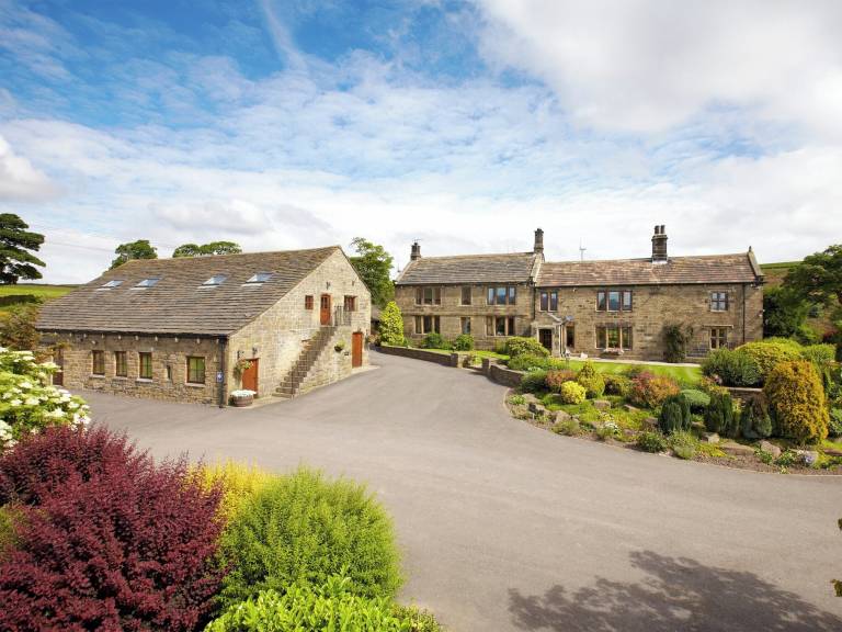 Cottage  Millhouse Green