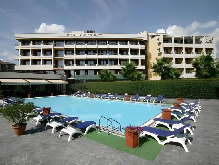 Hotel Nettuno in Aci Castello