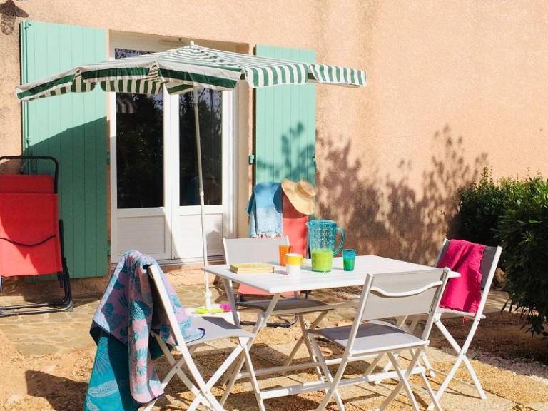 "Villa SIMONE" Vue Mer 180° CALME Terrasse couverte Jardin. — photo 4