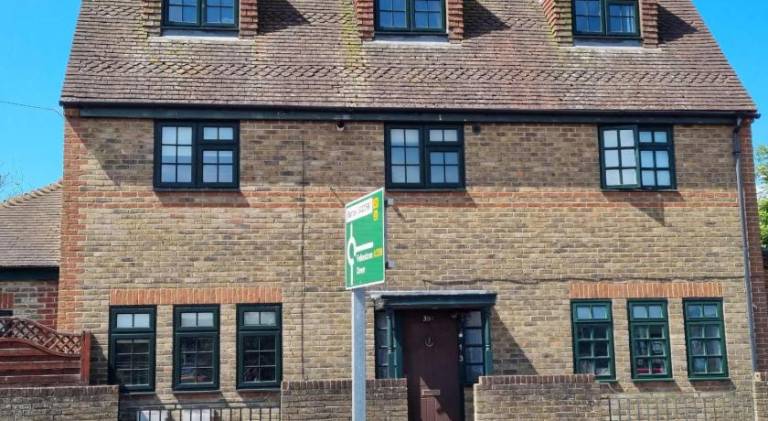 River View - Stunning Garden Flat w Free Parking - Pass the Keys in Rye