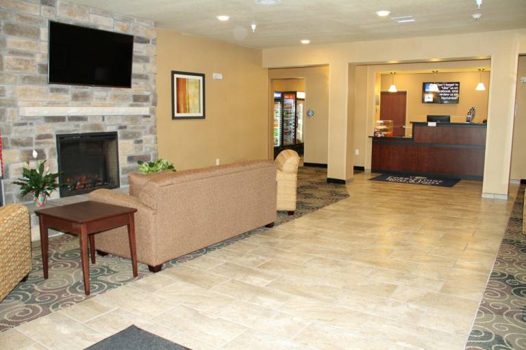 Cobblestone Hotel & Suites - Devils Lake — photo 5