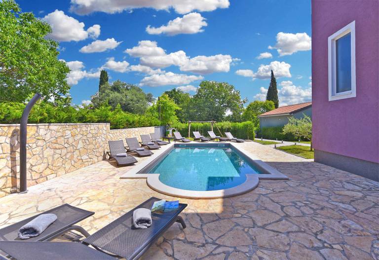 Villa with swimming pool, children's playground and barbecue area — photo 3