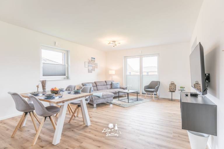 Top-Neubau Ferienhaus für 4 Personen mit Hund + Terrasse und Garten in Büsum