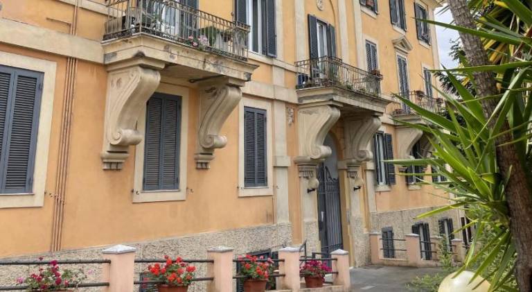 Fully equipped rental apartment with patio | Near St. Peter's Basilica | Pets are welcome — photo 3