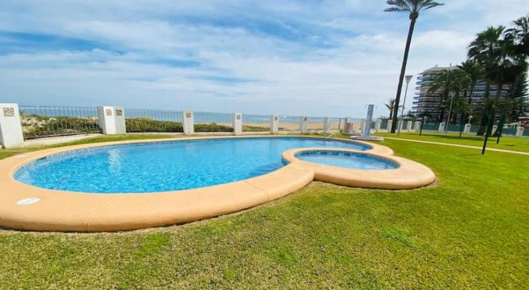 Holiday apartment with pool | Next to the beach | Pets allowed — photo 2