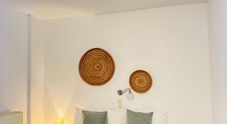 Serviced apartment with patio, pool & sauna | Pets are welcome — photo 2