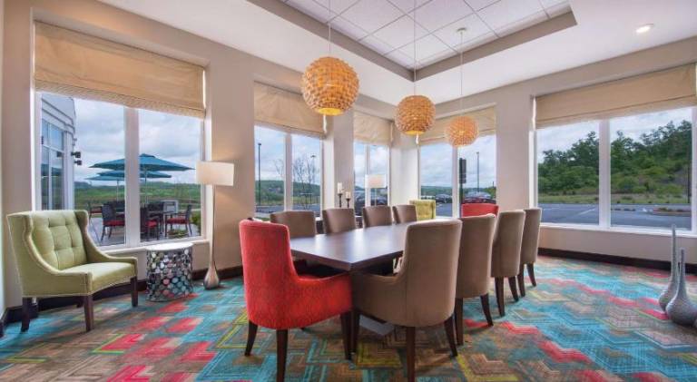 Hilton Garden Inn Bristol — photo 4