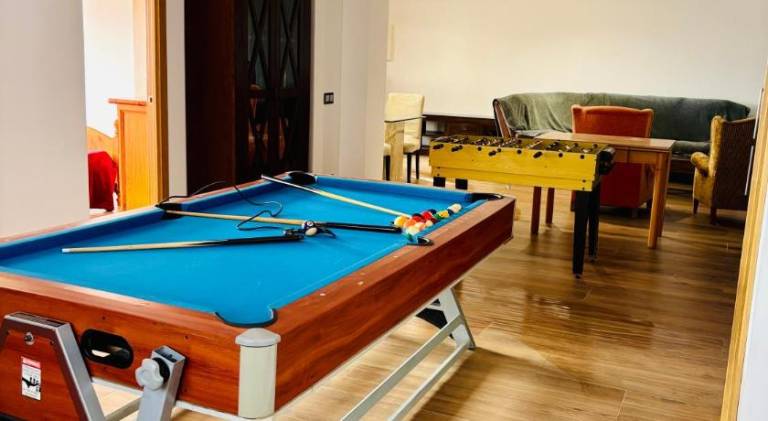 Vacation home with private pool, BBQ & garden | Good for workation in Santa Susanna