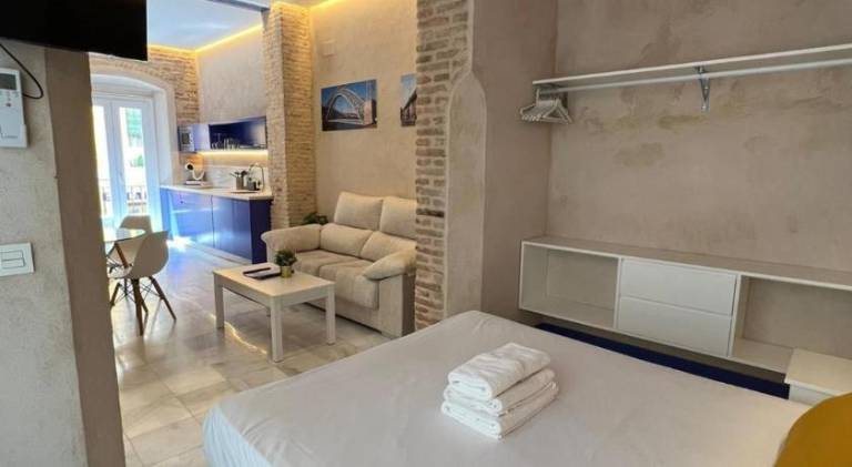 Beautiful apartment | Close to Maestranza | Pets allowed — photo 2