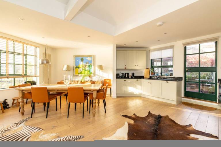 Child-friendly vacation home with patio | Pets allowed — photo 2