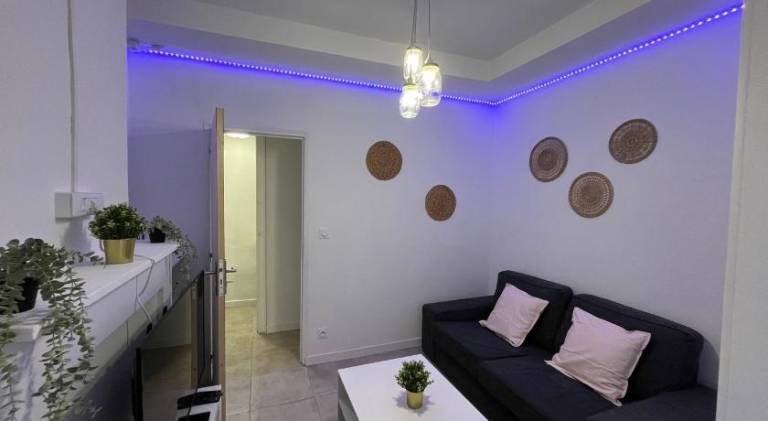 House with 2 rooms for 4 persons in Valenciennes