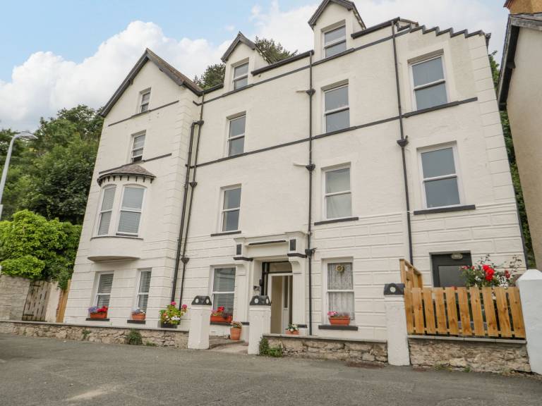 Cottage  Llandudno