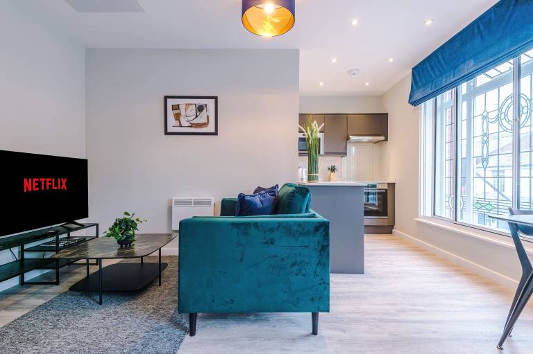1 Bold St Spacious Studio in Southport Centre