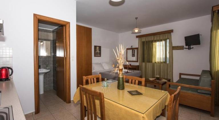 Holiday apartment with barbecue, patio & yard | Beach nearby | Pets allowed — photo 5