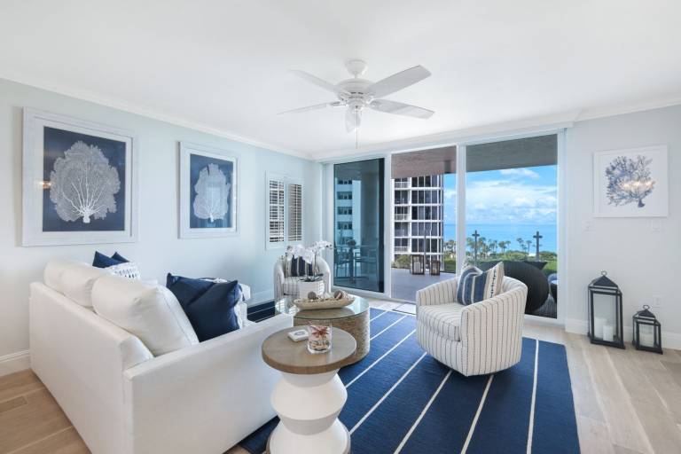 Condo Naples