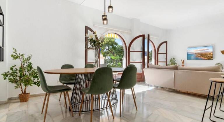 2 bdr apartment next to the beach in Puerto Banus — photo 5