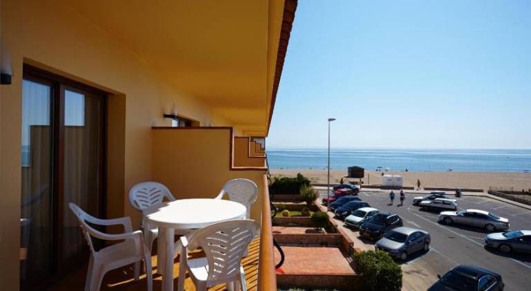 Holiday apartment with patio — photo 5
