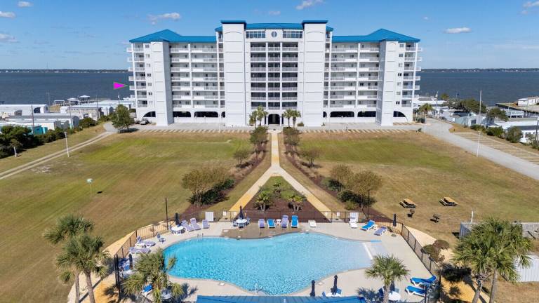 Condo Salter Path