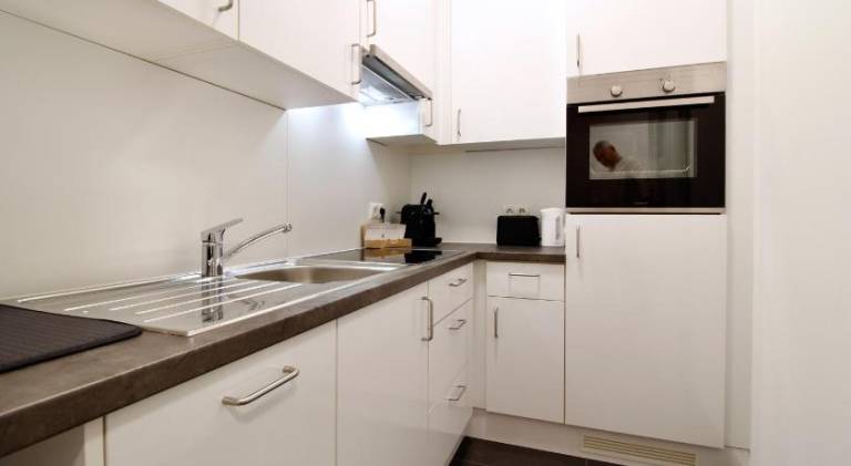 Holiday apartment with 2 rooms for 6 persons — photo 2