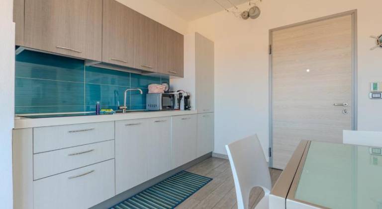 Holiday apartment with 2 rooms for 6 persons — photo 3